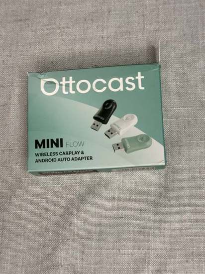 Ottocast Mini Flow Wireless CarPlay
